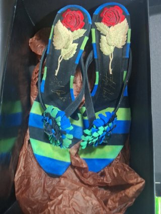 Sandalias Belén Doñate T39 adorno floral