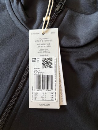 Chaqueta deportiva Adidas negra
