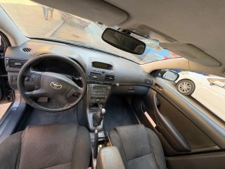 Toyota Avensis 2004