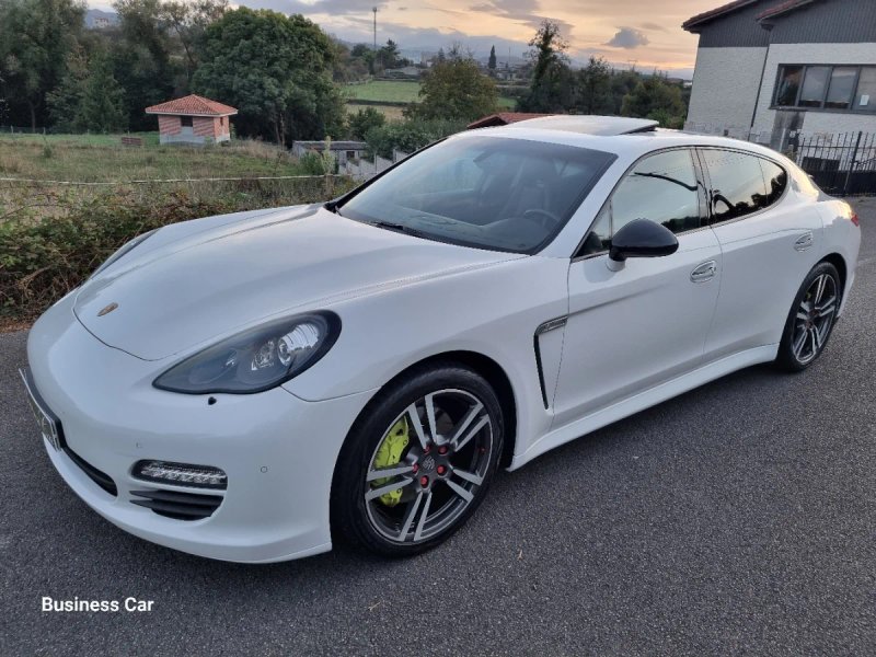 Porsche Panamera Diesel 2012