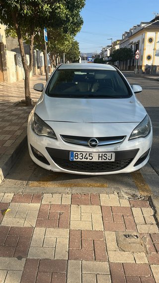 Opel Astra 2013