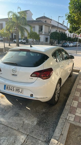 Opel Astra 2013