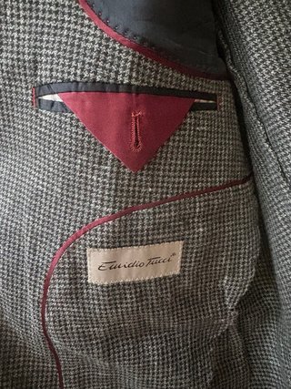 Americana Emilio Tucci Gris. Talla 52