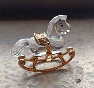 Cavallino a dondolo Swarovski