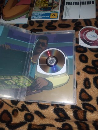 GTA Vice City Stories + Tomb Raider PSP UMD
