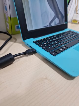 Mini PC Selecline 10.1 Blu (Schermo Rotto)