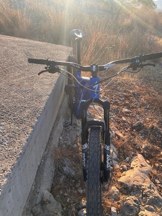Bicicleta Eléctrica Specialized Azul
