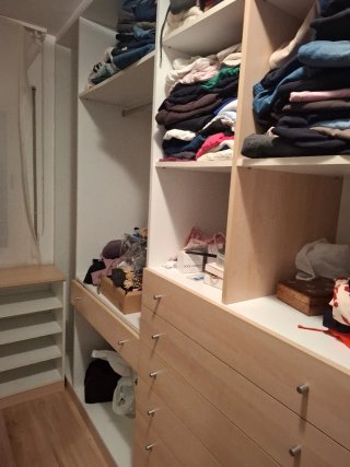 Vestidor completo beige y blanco