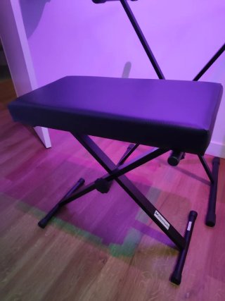 Pack Teclado Yamaha PSR-E423 y accesorios