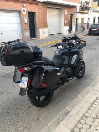 Triumph Trophy Negra Touring