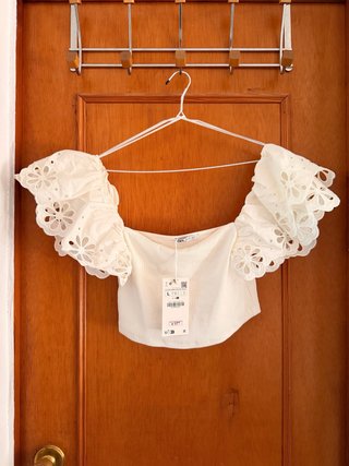 Top Zara Blanco con Bordados