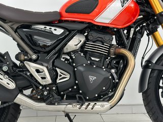 TRIUMPH SCRAMBLER 400 X