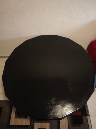 Mesa de comedor octogonal de madera