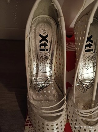 Zapatos de plataforma Xti blancos talla 40