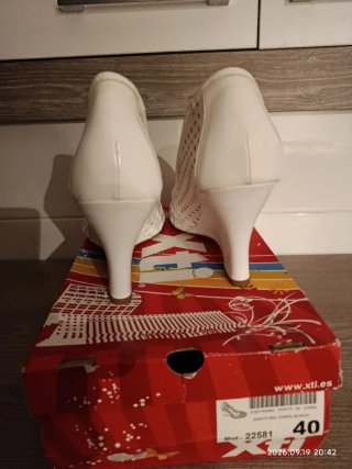 Zapatos de plataforma Xti blancos talla 40