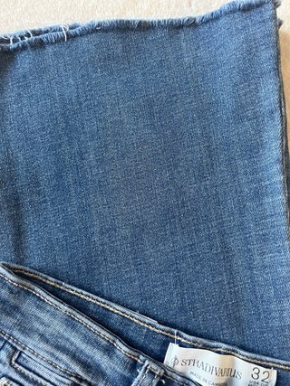 Vaqueros Stradivarius D74 Acampanados