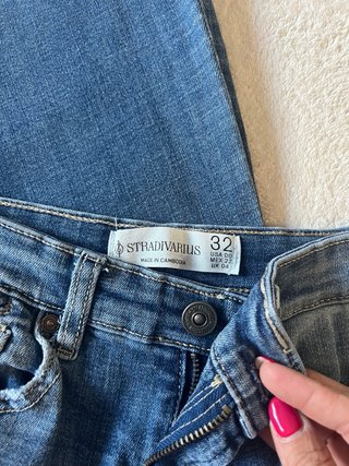 Vaqueros Stradivarius D74 Acampanados