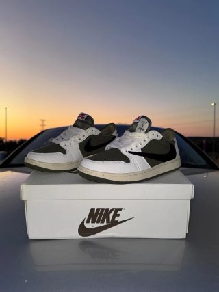 Nike Air Jordan Travis Scott
