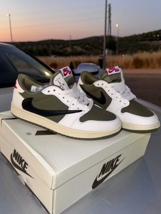 Nike Air Jordan Travis Scott