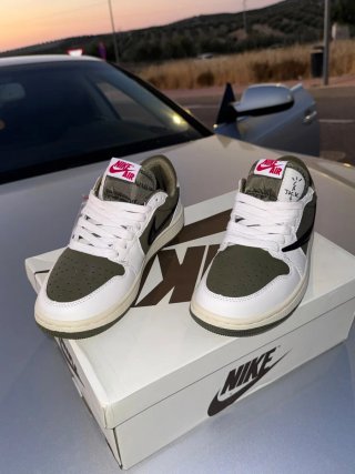 Nike Air Jordan Travis Scott
