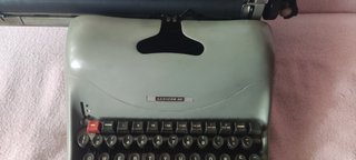 Máquina Escribir Hispano Olivetti Lexicon 80