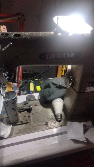Máquina de coser industrial Licorne