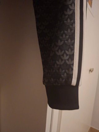 Chándal Adidas Negro con Estampado