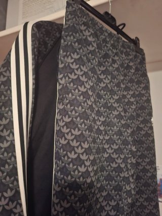 Chándal Adidas Negro con Estampado