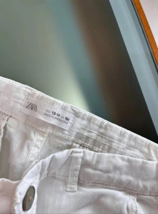 Pantalón corto ZARA niño blanco