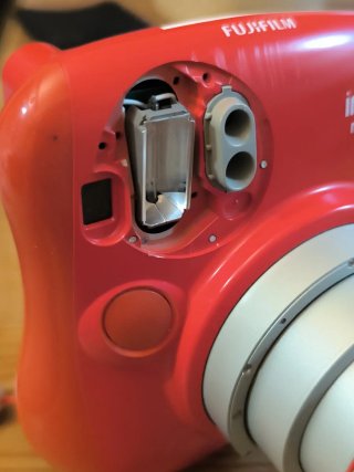 Fujifilm Instax Mini 25 Cámara Roja con defectos