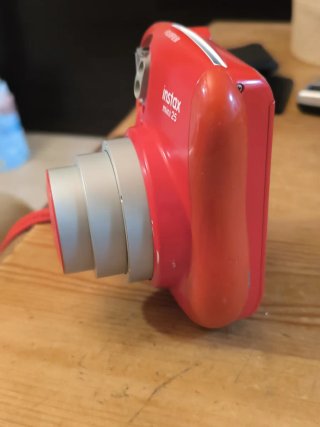 Fujifilm Instax Mini 25 Cámara Roja con defectos