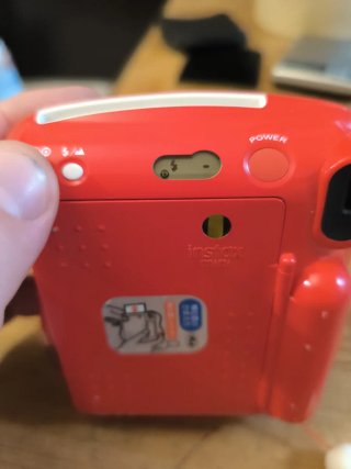 Fujifilm Instax Mini 25 Cámara Roja con defectos