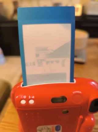 Fujifilm Instax Mini 25 Cámara Roja con defectos