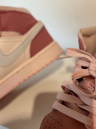 Zapatillas Nike Jordan Talla 37.5 Rosa/Blanco