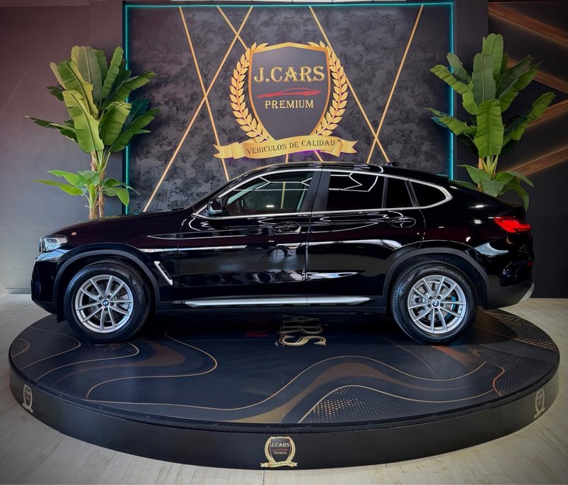 BMW X4 2022, foto 2