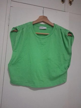 Top verde Bershka