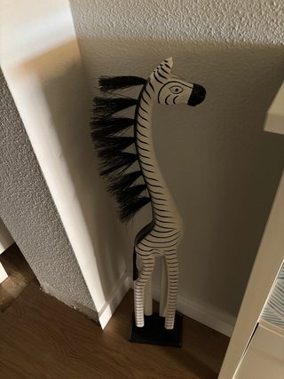 Cebra decorativa de madera
