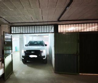 COCHERA CERRADA EN ARMILLA. Venta o alquiler