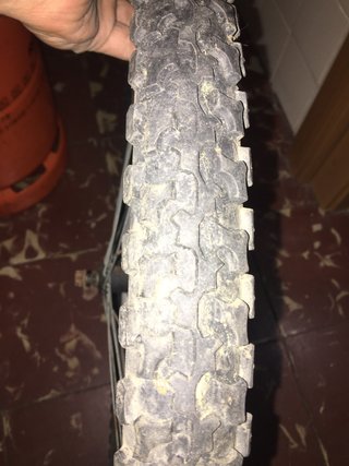 Llanta Bicicleta 26x1.95 Kenda Tuercas