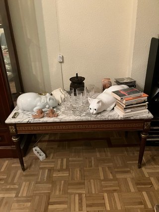 Mesa auxiliar mármol y madera