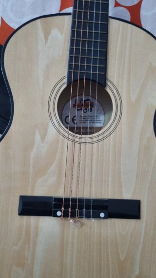 Guitarra infantil con funda