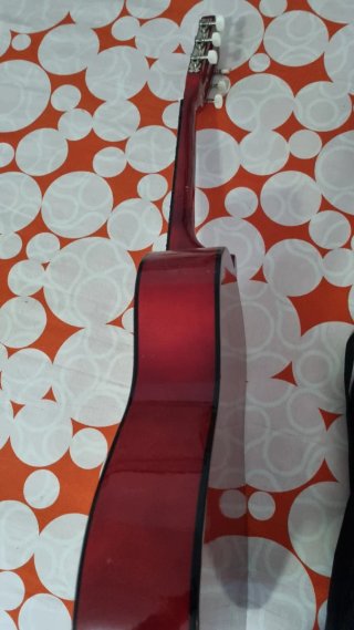 Guitarra infantil con funda