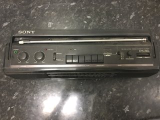 Radio Cassette Sony CFS-210L Vintage FM/MW/LW/SW