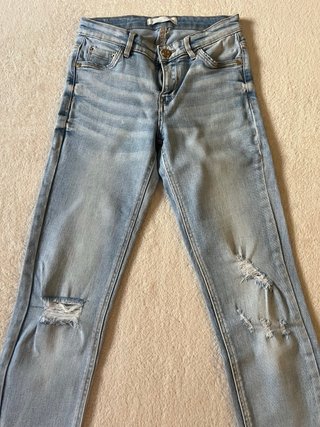 Vaqueros Pitillo Stradivarius Azul