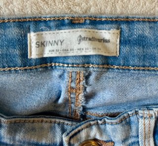 Vaqueros Pitillo Stradivarius Azul
