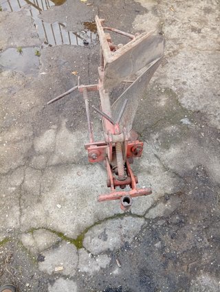 Arado LACASTA para moto cultor o mini tractor.