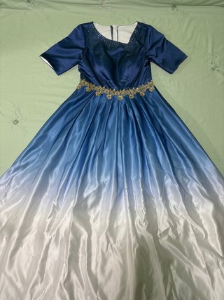 Vestido de fiesta/ boda degradado azul y blanco