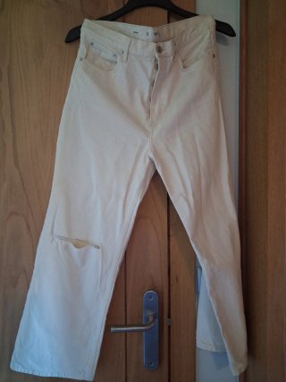 Pantalón vaquero beige Mango