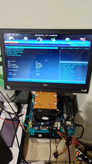 Placa Base Gigabyte H61-DS2 + 4GB RAM
