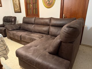 Sofá chaise longue marrón